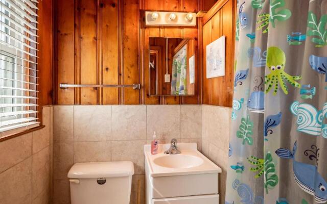 Lowe Tide by Oak Island Accommodations