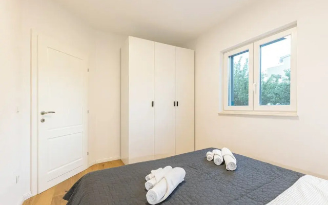 Olive Leaf - Ground Floor Apartment