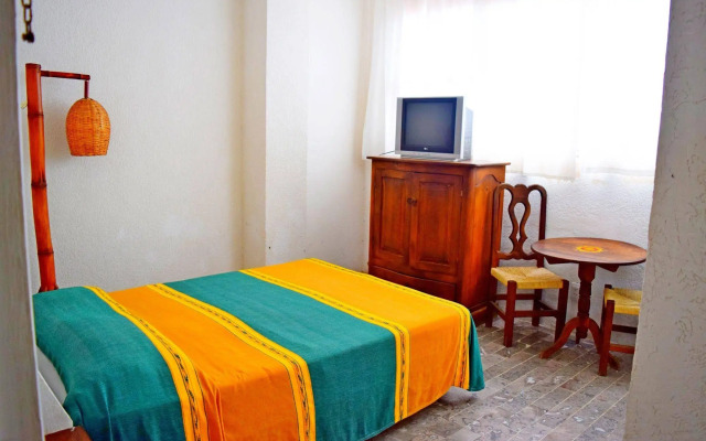 Hotel Corona Zihuatanejo