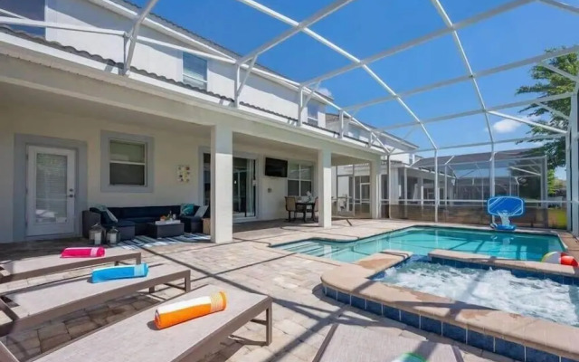 Coastal Paradise 8BR Disney Villa