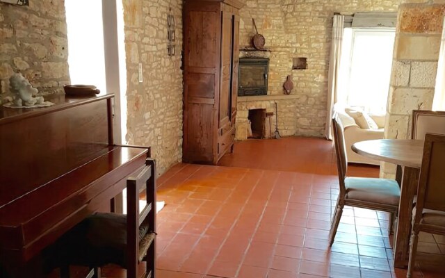 Les Vieilles Pierres