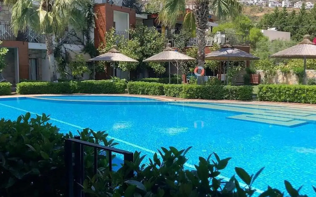 Liona Hotel