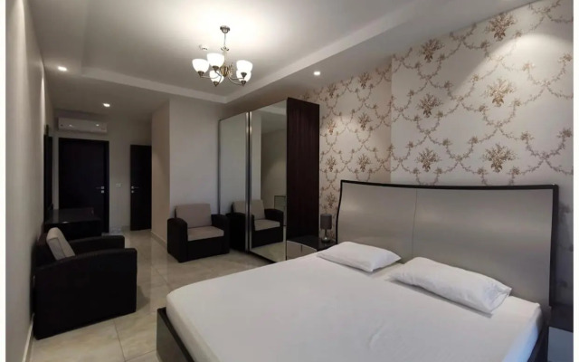 Incredible 3 Bedroom Apartment Space Available
