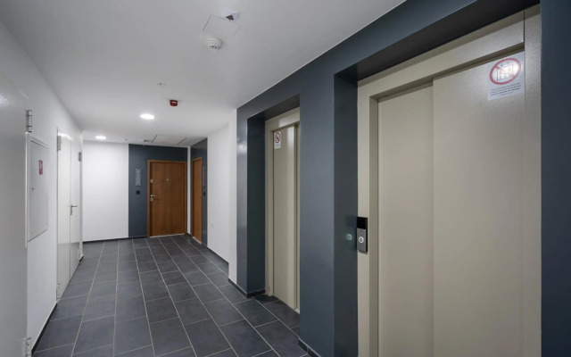 WestSide River Apartment