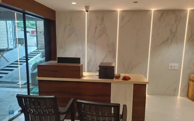 Hotel Saffron Groves