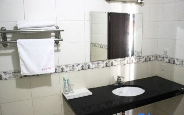Tieling Traffic Hotel