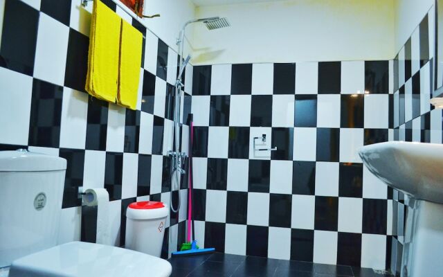 Rainbow Sky Cottage Ella