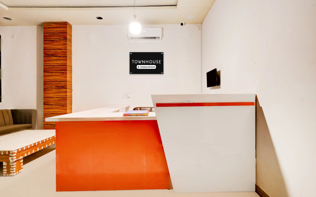 Super Townhouse Sarai Metro Station Formerly Palla