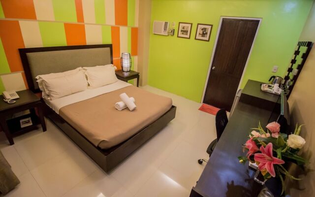 The Red Palm Suites and Restaurant