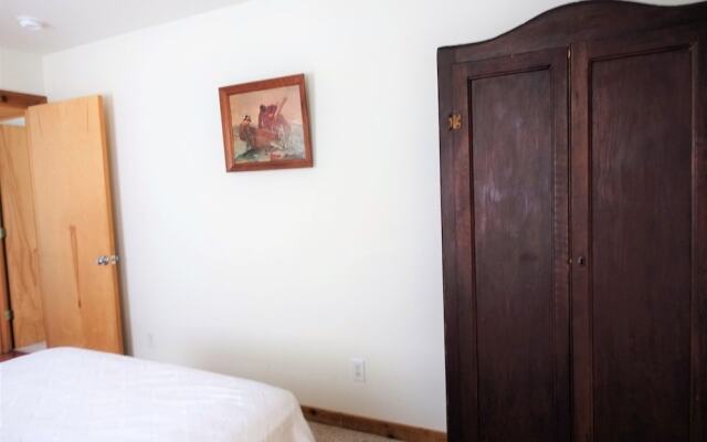 Nutter Tree at Ocracoke - 2 Br Home