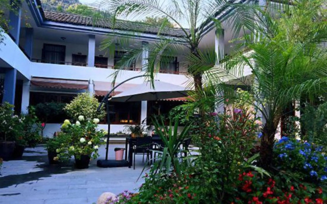 Fengyi Guesthouse