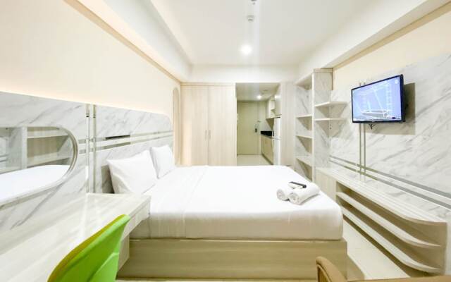 Nice And Elegant Studio Apartment At Warhol (W/R) Residence