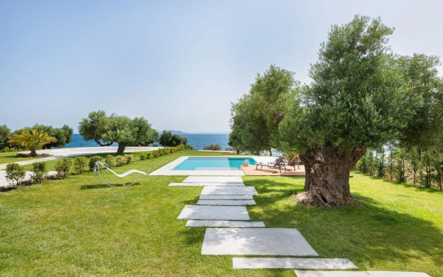 Luria Homes