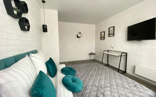 Live comfortably on Lunacharsky Avenue