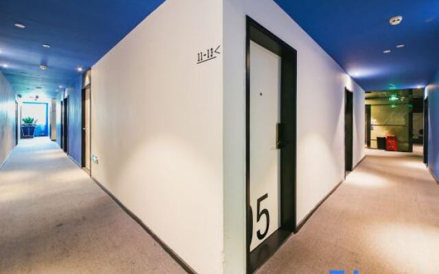 Waito Hotel (Guangzhou Kecun Metro Station Liying Plaza)