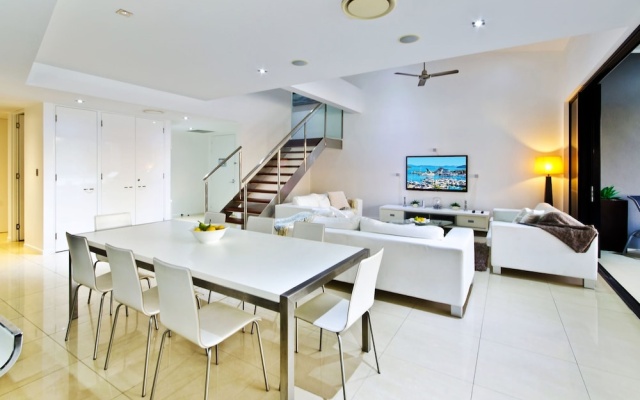 Villa 4 The Edge Oceanfront Deluxe 3 Bedroom Near Marina With Golf Bug – Guest Rooms – Hamilton Island