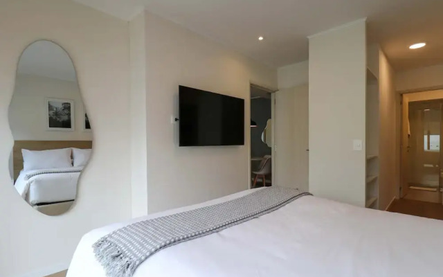 w Sensational 2BR in Miraflores Near Larcomar