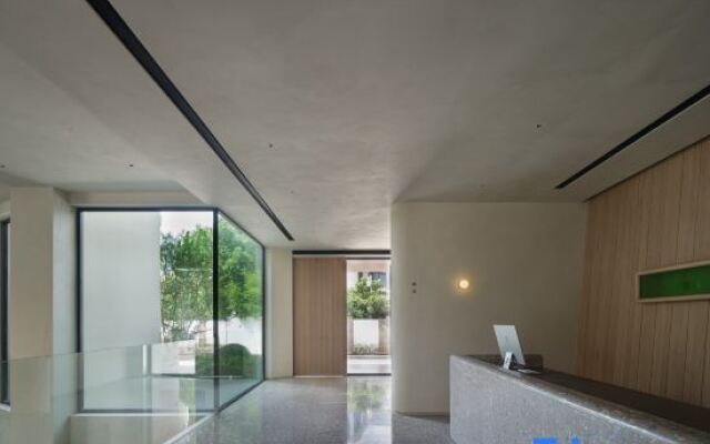 Xianju Chun and Qingxi Homestay