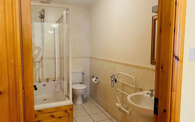 Convenient Spacious 3 Bedroom Home in Kenmare Town