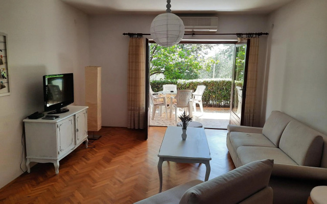 Sea view Nona Apartment