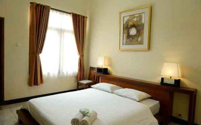 Griya Teratai Luxury Guest House
