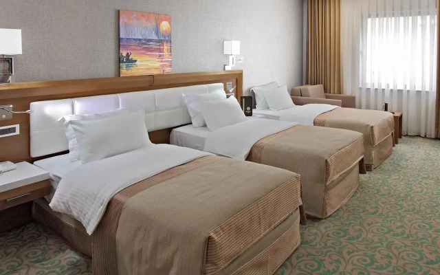 Selcuk Hotel Sems-i Tebrizi