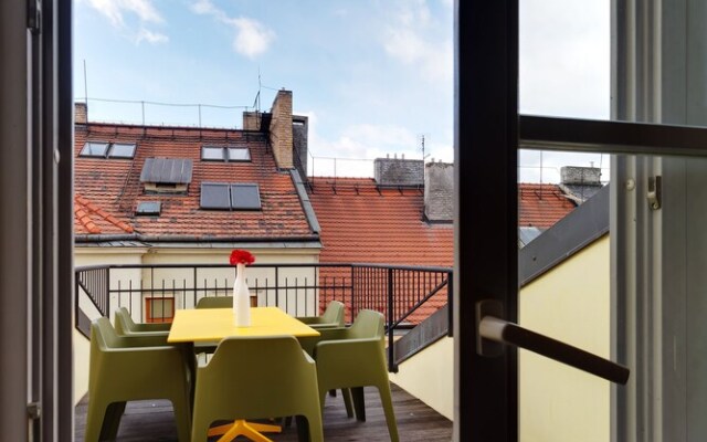 EMPIRENT River Apartments