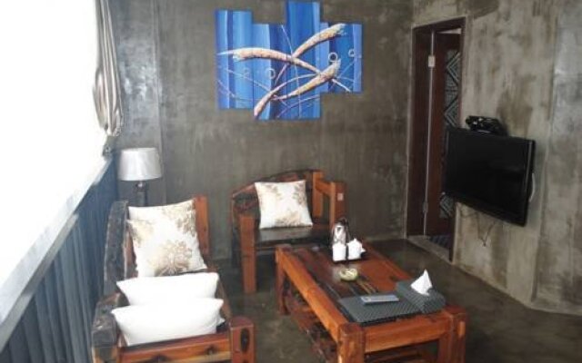 Langqiao Station Hotel - Yangshuo