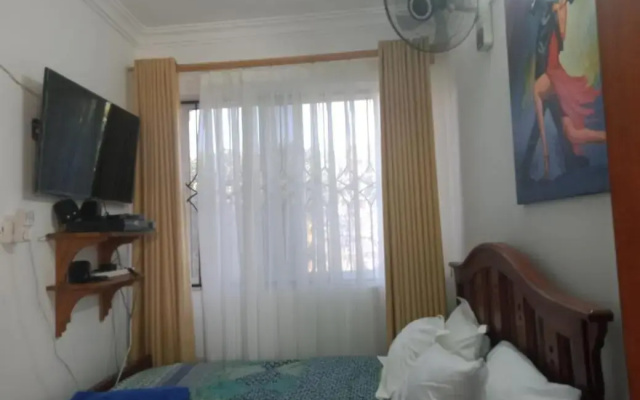 B2 Royal palm Mtwapa studio