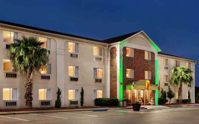 Super 8 By Wyndham Waco University Area