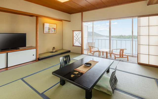 Amanohashidate Hotel