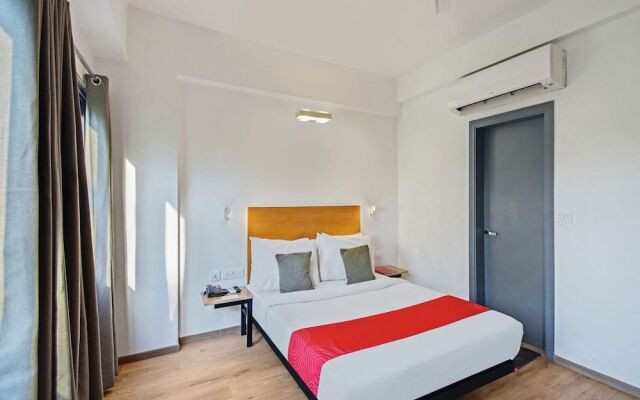 OYO Townhouse 030 Ashram Road Ahmedabad