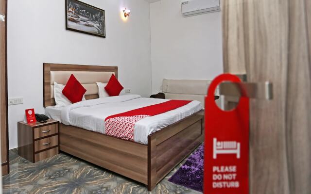 OYO 26628 Hotel Rest Palace
