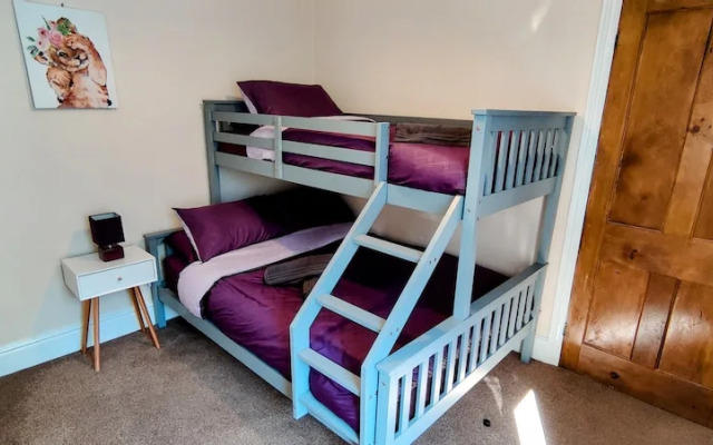 Rhubarb Terrace on the Coast - Sleeps 1-6