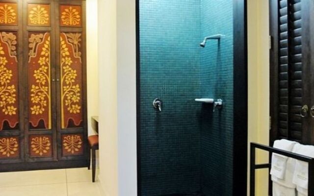 Phuket Ratchamaka Pool Villa