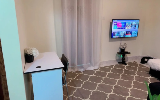 Lux Suites Dublin Suites Utawala