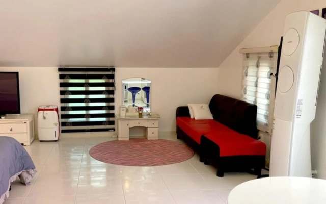 Yangyang Badaae Geolinbeol Pension