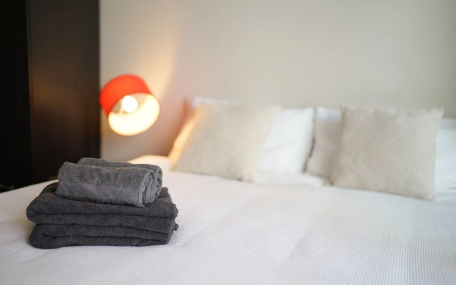 Auckland CBD Modern 2 Bedroom Apartment