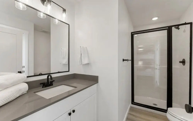 Sand Cove Retreat 5 Bedroom Townhouse