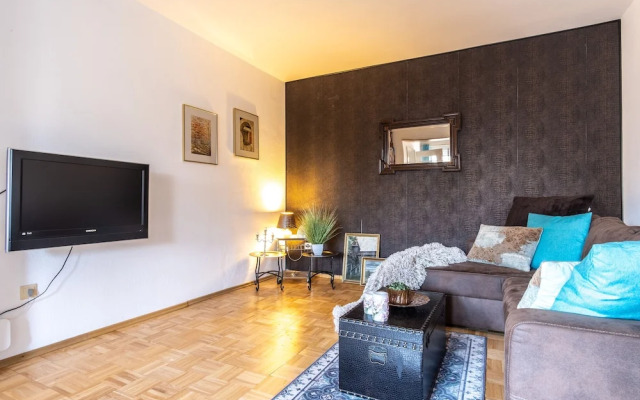 Gemütliches Haus mit Garten und Balkon