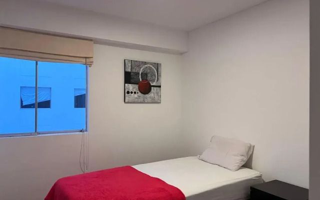 3bed Apt in Miraflores - Free Wifi, Free Parking