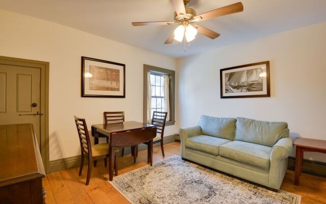 Sackets Harbor Apartment, Walk to Lake Ontario!