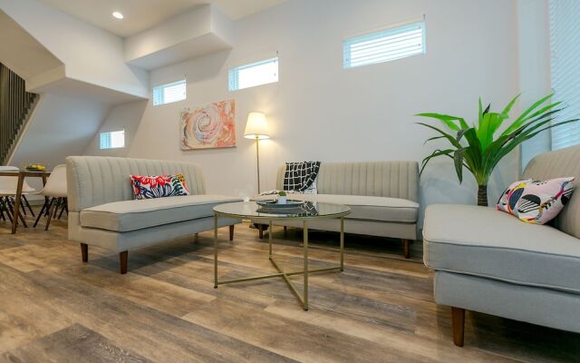 Htown Suites by Dunyha