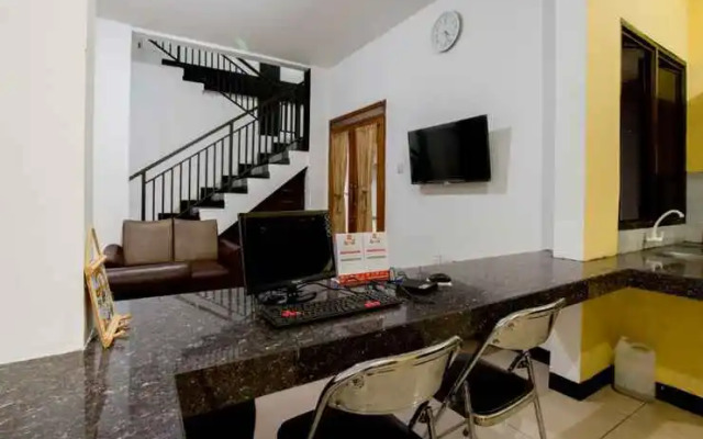 OYO 3029 Diamond Cisitu Residence Syariah