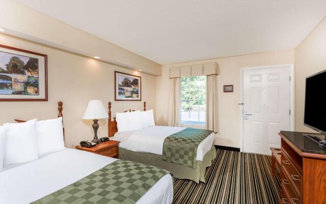 Super 8 by Wyndham Orangeburg North