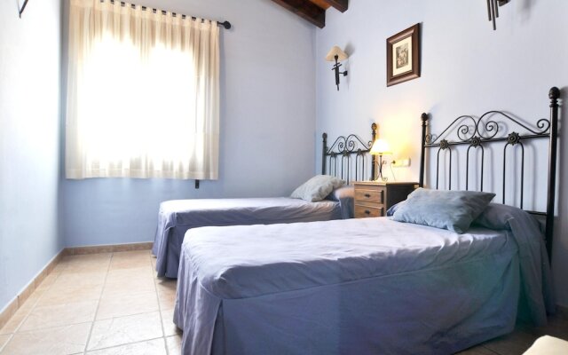 Villa With 7 Bedrooms in Riogordo, With Wonderful Mountain View, Priva