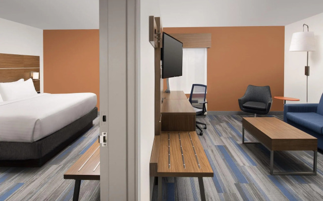 Holiday Inn Express & Suites College Park-University Area by IHG