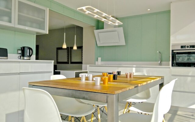 Sunny terrace 3BR luxury Penthouse - Ferran Batik