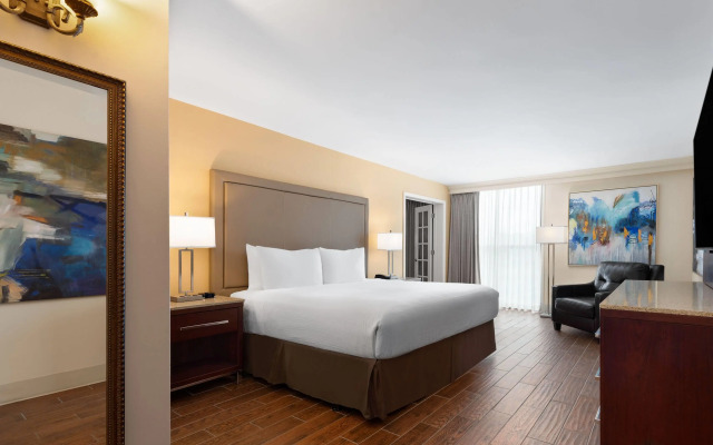 Wyndham Riverfront Little Rock