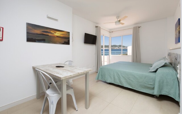 Playa Bella Beach Apartments